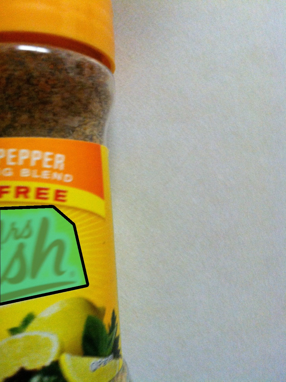Mask highlighting the Mrs Dash label